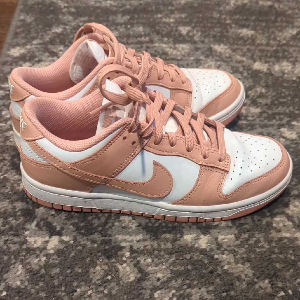 Nike Pink and White Sneakers Retro Low-Top